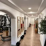 ホテル Primavera Parco Fürth