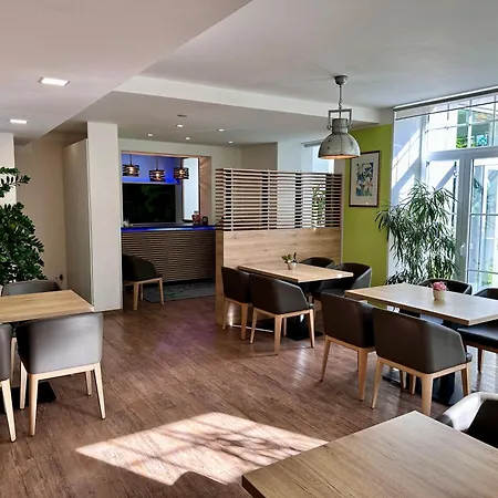 Hotel Primavera Parco Fuerth